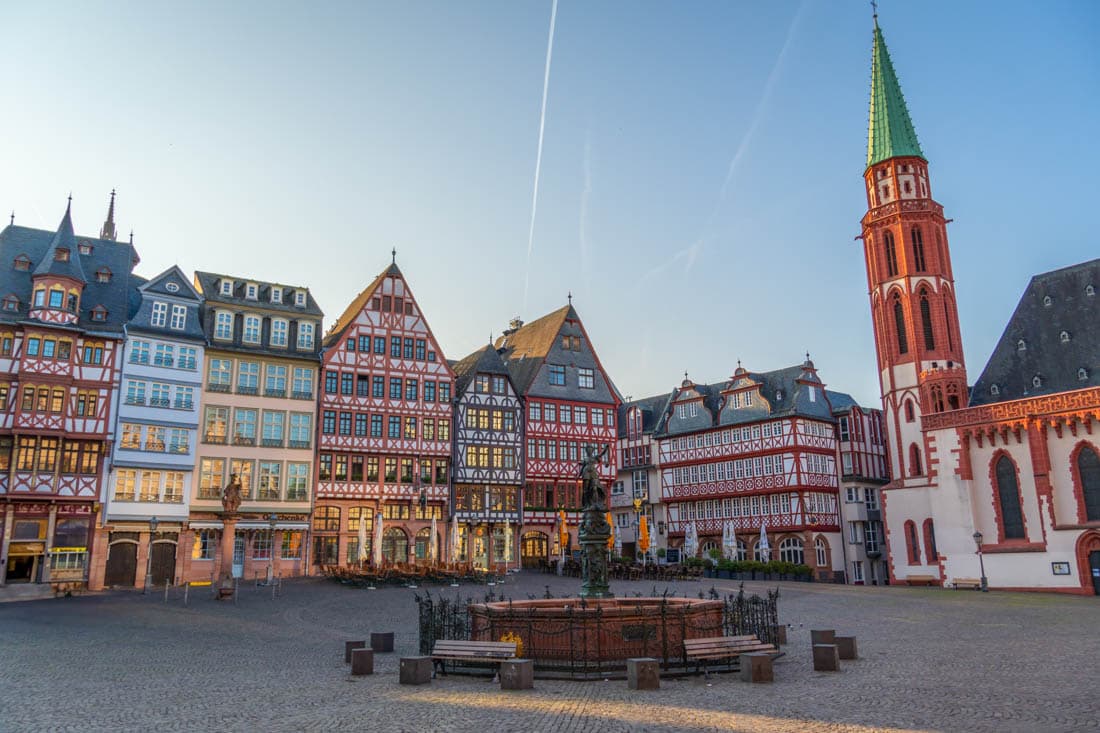 Skyline de Francfort depuis le Main