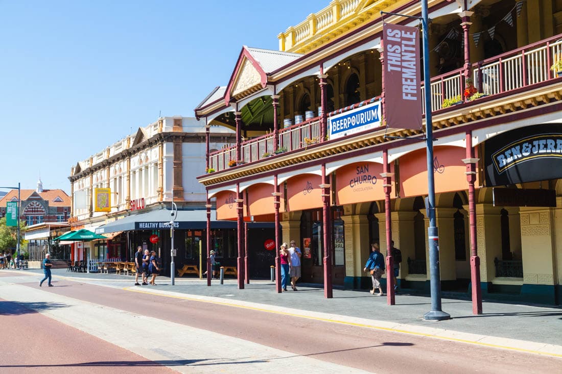 Les rues en grès jaune et le port historique de Fremantle, Australie-Occidentale