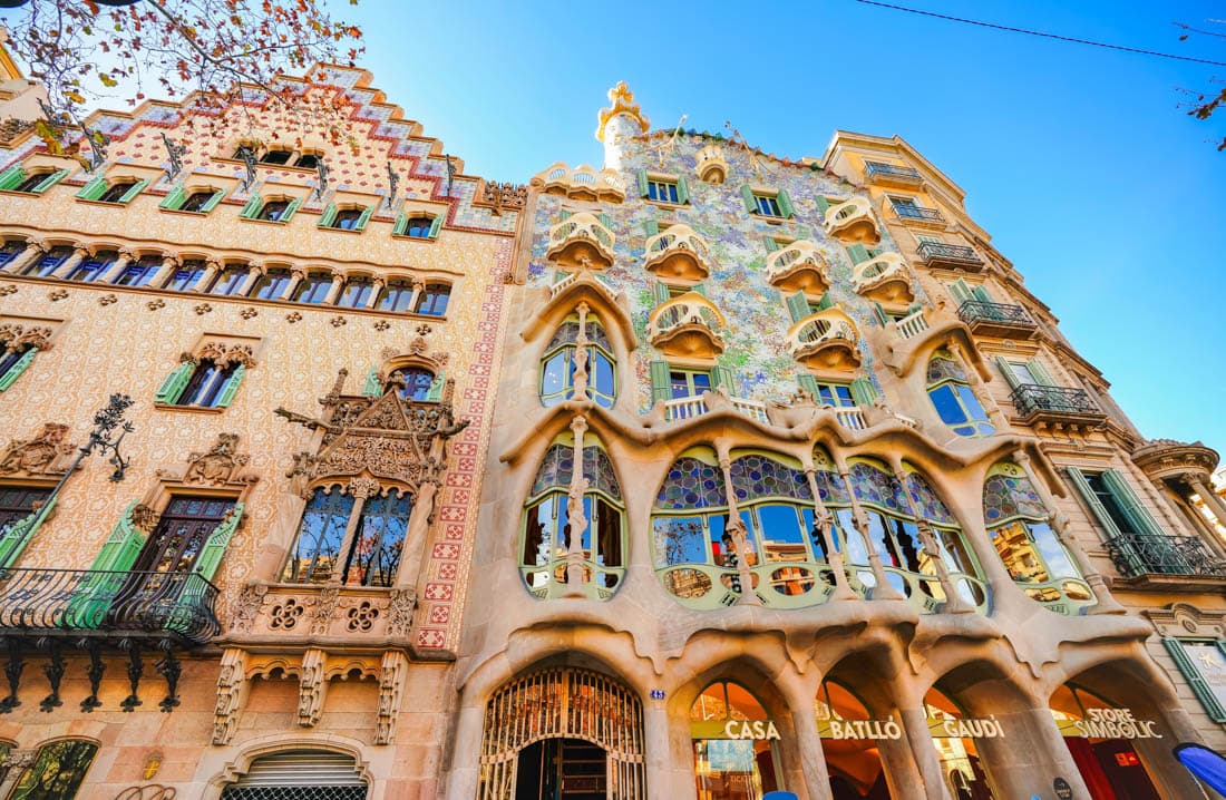 La Casa Milà (La Pedrera) et ses toits aux formes organiques uniques