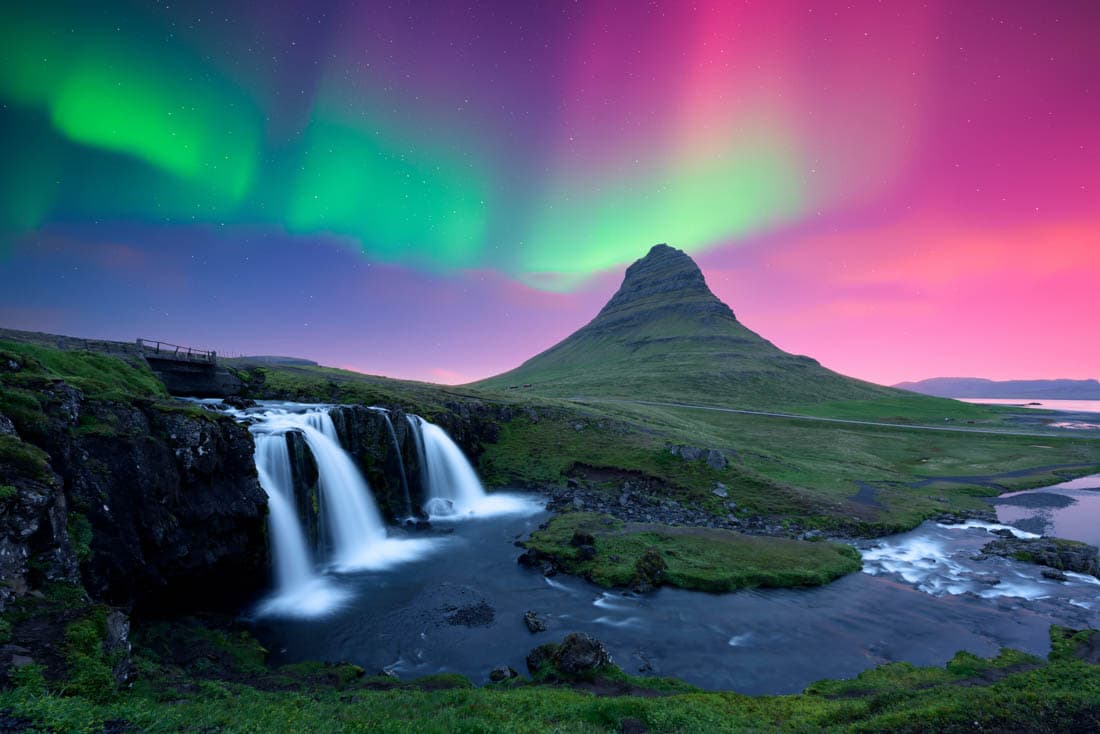 Le mont Kirkjufell et ses cascades, péninsule de Snæfellsnes