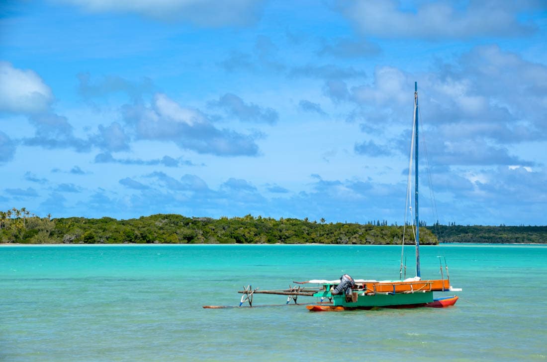 Traversée en barque dans le lagon de Nouvelle-Calédonie vers le phare Amédée