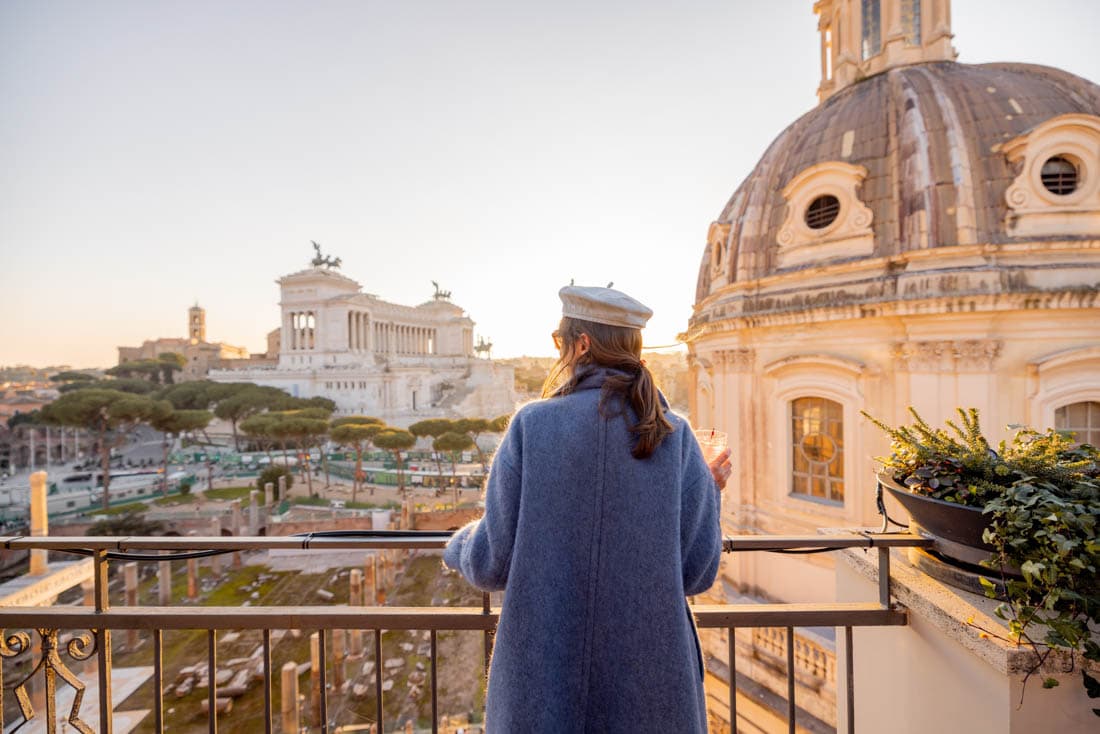 Les toits du Trastevere et le Pincio au coucher du soleil, Rome, Italie